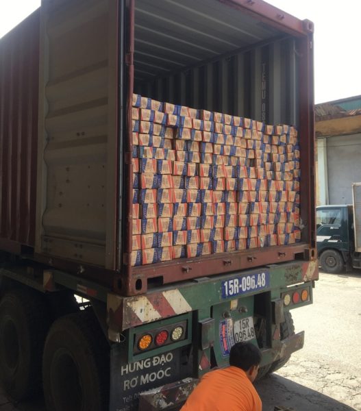 1 conterner bơm giếng khoan mới được nhập về