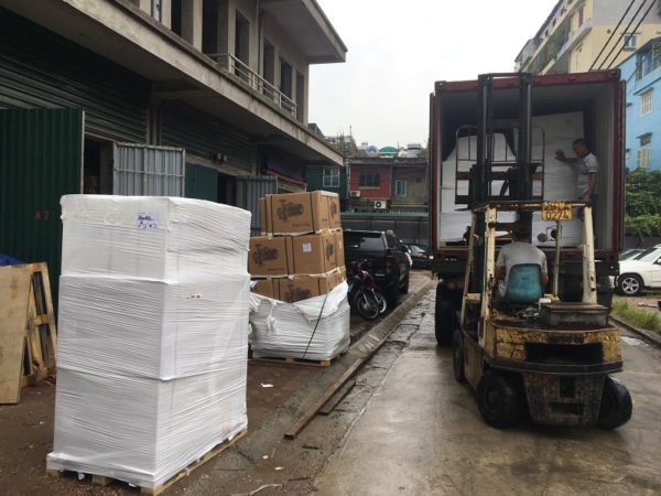 Lô hàng bơm nước thải Beluno và bơm công nghiệp Beluno mới được công ty ĐL nhập về 1 container